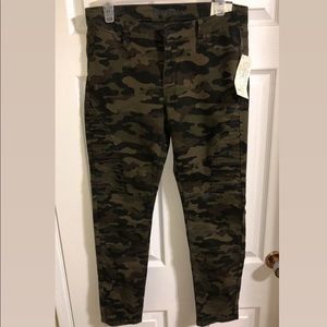 Brand-New Bluenotes Camo Jegging (Size 30)